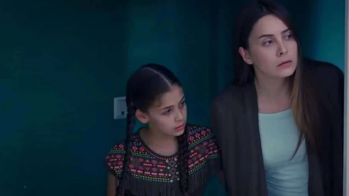 Elif: Η Χουμεϊρά και ο Κερέμ μαθαίνουν κάτι σημαντικό για την Ελίφ και τη Μελέκ
