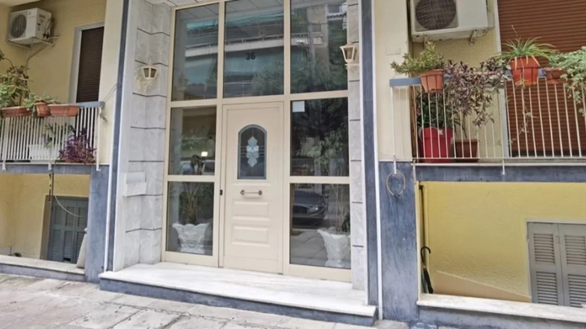 Καλλιθέα: Κατηγορείται για παράνομη οπλοκατοχή η 51χρονη που μαχαίρωσε τον σύζυγό της