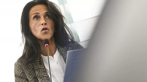 Πολιτικό σκάνδαλο στη Γαλλία - Ελληνίδα υφυπουργός του Μακρόν κατηγορείται για βιασμό