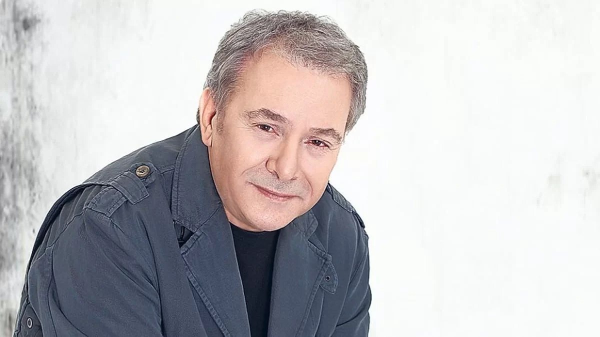 «Θεωρώ υποχρέωσή μου να...» - Ο Μανώλης Μητσιάς ξεκαθαρίζει σχετικά με τις πρόσφατες δηλώσεις του για την ομοφυλοφυλία
