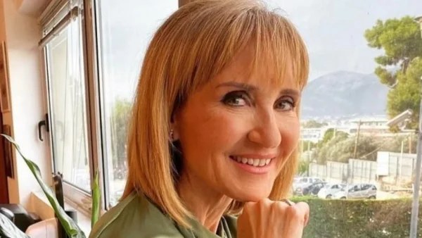 «Μόνη μου ανάμεσα σε επτά άνδρες» - Η Μάρα Ζαχαρέα εξομολογείται για τις δυσκολίες που βίωσε στην αρχή της καριέρας της