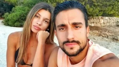 Στιγμές χαράς για την Μαριαλένα Ρουμελιώτη - Πήρε το πτυχίο της με τον Κατσούλη στο πλευρό της