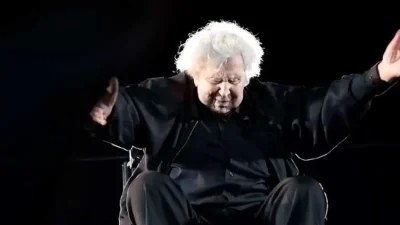 "Αφήνουν" στο δρόμο συνεργάτιδα του Μίκη Θεοδωράκη για χρέη - Μεγαλώνει μόνη τον γιο της που βρίσκεται στο φάσμα του αυτισμού