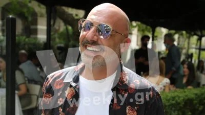 Φουλ ανανεωμένος και φανερά αδυνατισμένος ο Νίκος Μουτσινάς - Οι φωτογραφίες που το μαρτυρούν