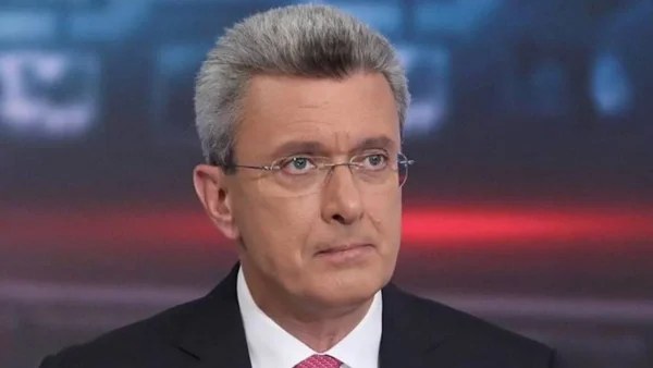 «Σούσουρο» με το Ενώπιος Ενωπίω - Η ανακοίνωση για την εκπομπή του Χατζηνικολάου