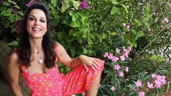 Το σώμα της Παπουτσάκη μετά από 2 γέννες - Αρετουσάριστες φωτογραφίες της με μαγιό