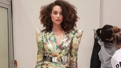 Με εντυπωσιακό νυφικό και μακριά ουρά - Φωτογραφικό υλικό από τον λαμπερό γάμο της Παινέση