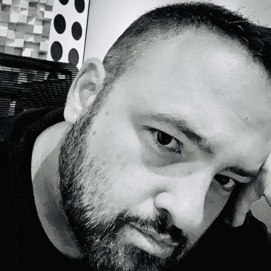 Ο γνωστός συνθέτης Μάριος Ψιμόπουλος που τραυματίστηκε εν ώρα ληστείας