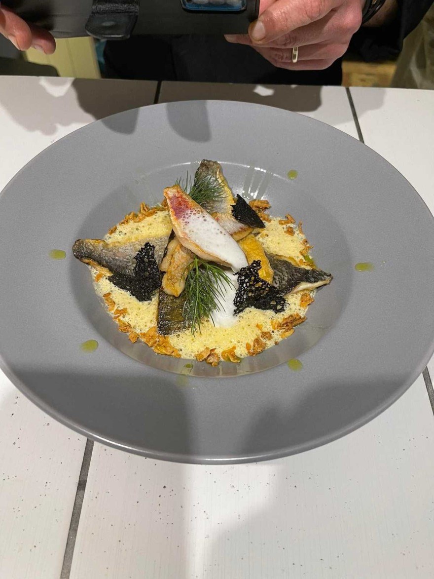 Remvi Restaurant σαντορίνη