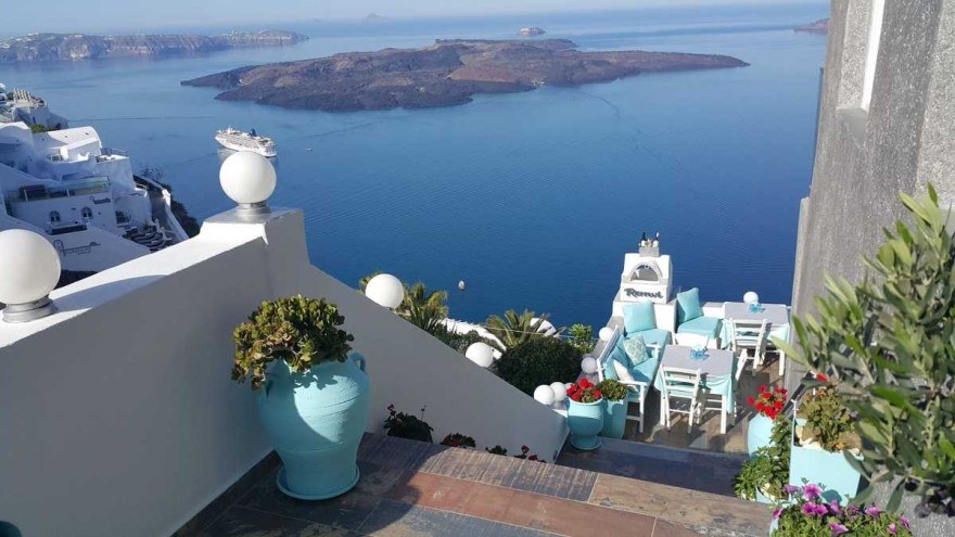 Remvi Restaurant σαντορίνη