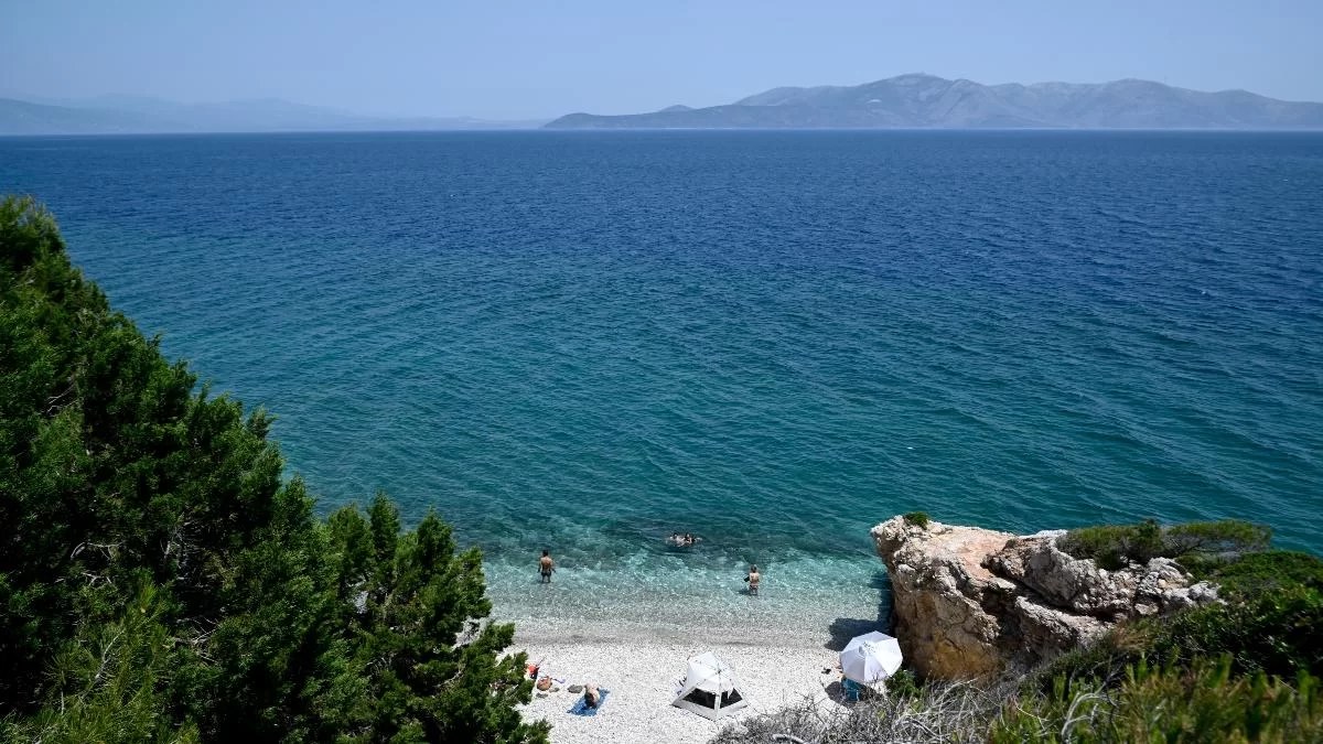 Αγίου Πνεύματος: Οι 14 top επιλογές για να ταξιδέψετε το τριήμερο στην Ελλάδα