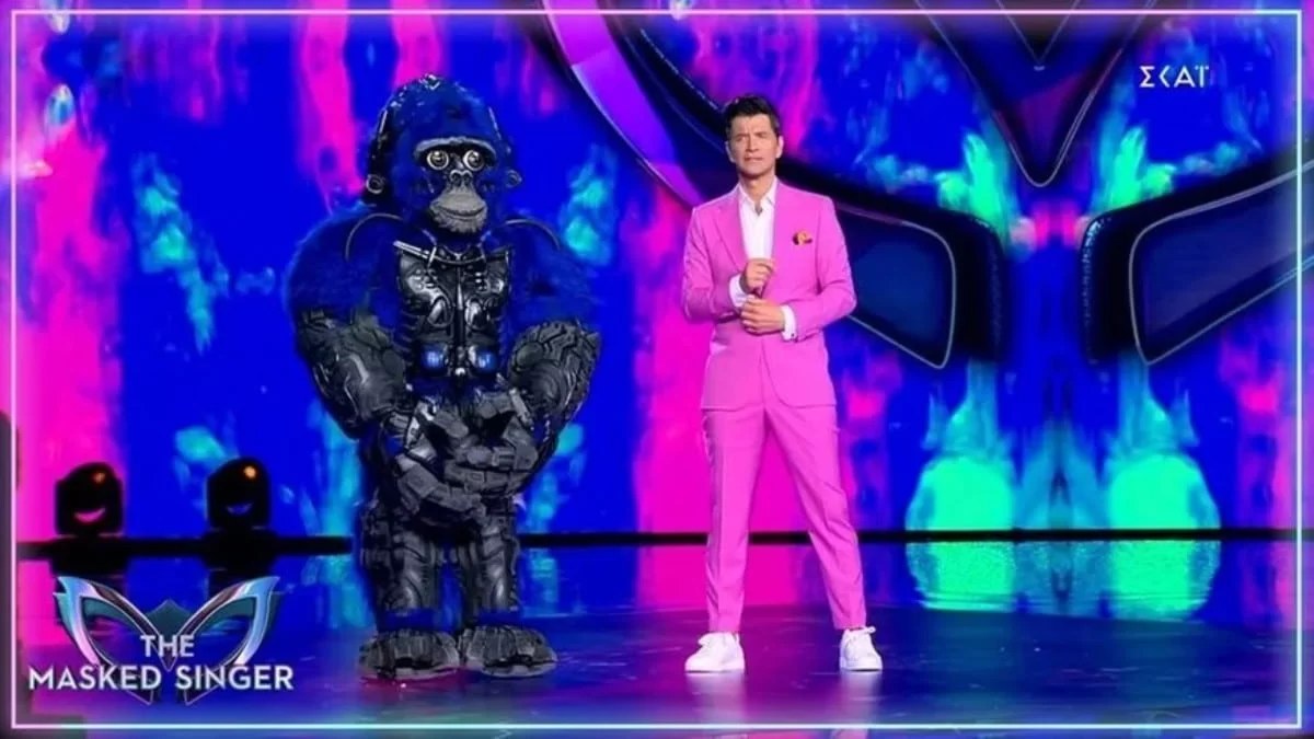 The Masked Singer: Ο φτερωτός επισκέπτης που αναμένεται να αναστατώσει το πλατό απόψε