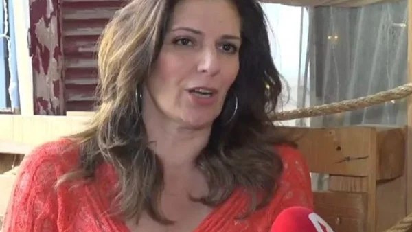 «Δεν έχει να κάνει η όποια συμπεριφορά του μπαμπά της!» - Απασφάλισε η Σιάρκου για την κόρη του Κιμούλη
