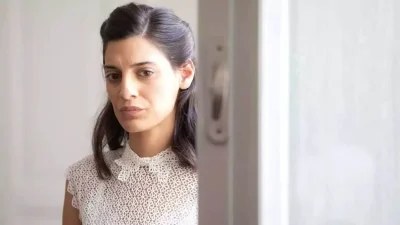 Αυτό κι αν είναι ανατροπή: Επιστρέφει στις Άγριες Μέλισσες η Θεοδοσία!