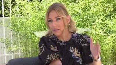«Ήταν… άνθρακας ο θησαυρός» - Η Τίνα Μεσσαροπούλου "έσφαξε" με το γάντι τον Φοίβο Παπαδάκη