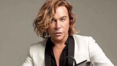 Πατέρας και γιος ποζάρουν μαζί στον φωτογραφικό φακό - Η ανάρτηση του Τρύφωνα Σαμαρά στο Instagram