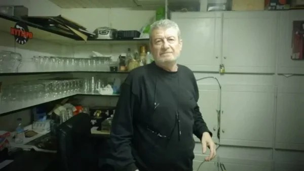 Πέθανε ο Βαγγέλης Δερλής