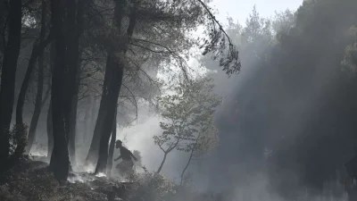 Πολύ μεγάλη φωτιά τώρα στην Λευκάδα