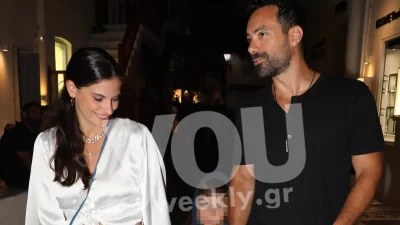''Θάμπωσαν'' τα σοκάκια της Μυκόνου με τον αέρα τους - Η βραδινή έξοδος του Τανιμανίδη με την Μπόμπα