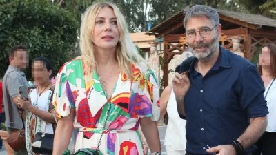 Το φόρεμα της Σμαράγδας Καρύδη - 3 εναλλακτικές από το Marks & Spencer