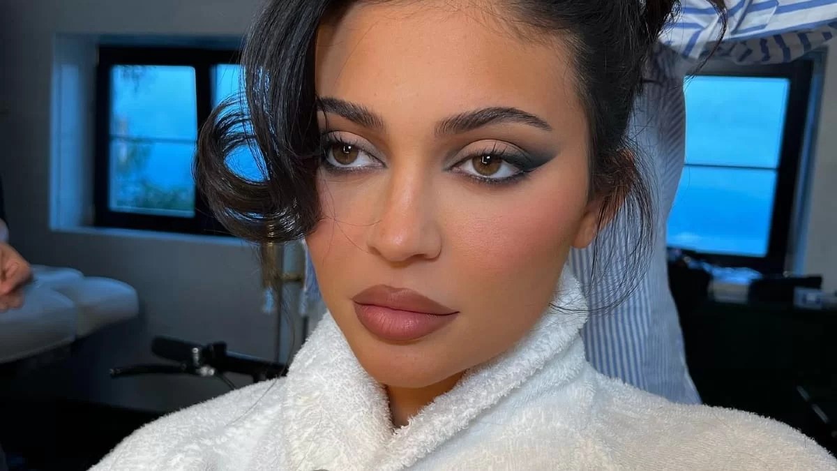 Κάνε το eye look της Kylie Jenner όπως μας δείχνουν διάσημες TikTokers
