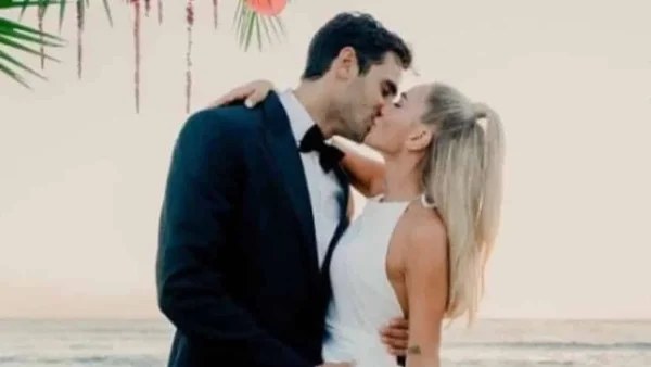 Μαγική θέα και κρυστάλλινα νερά - Νέα στιγμιότυπα από το γαμήλιο ταξίδι Καπότση και Μεταξά στις Μαλδίβες