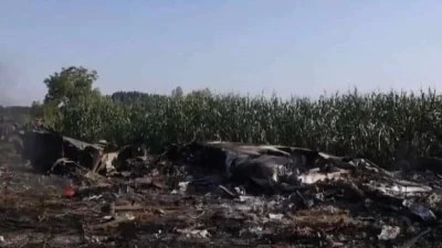 Αεροσκάφος Καβάλα: Με ελεγχόμενες εκρήξεις επιχειρούν την απομάκρυνση πυρομαχικών και συντριμμιών