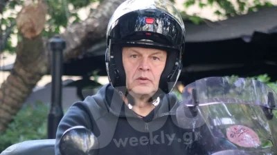 Κατάξανθη και κούκλα η κόρη του Απόστολου Γκλέτσου - Η σπάνια εμφάνιση τους μαζί με την νέα σύντροφο του ηθοποιού