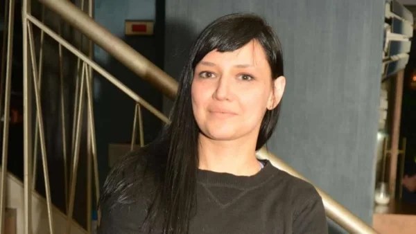 Η Αθηναϊς Νέγκα εγκατέλειψε το σπίτι της λόγω της πυρκαγιάς - «Φεύγουμε»