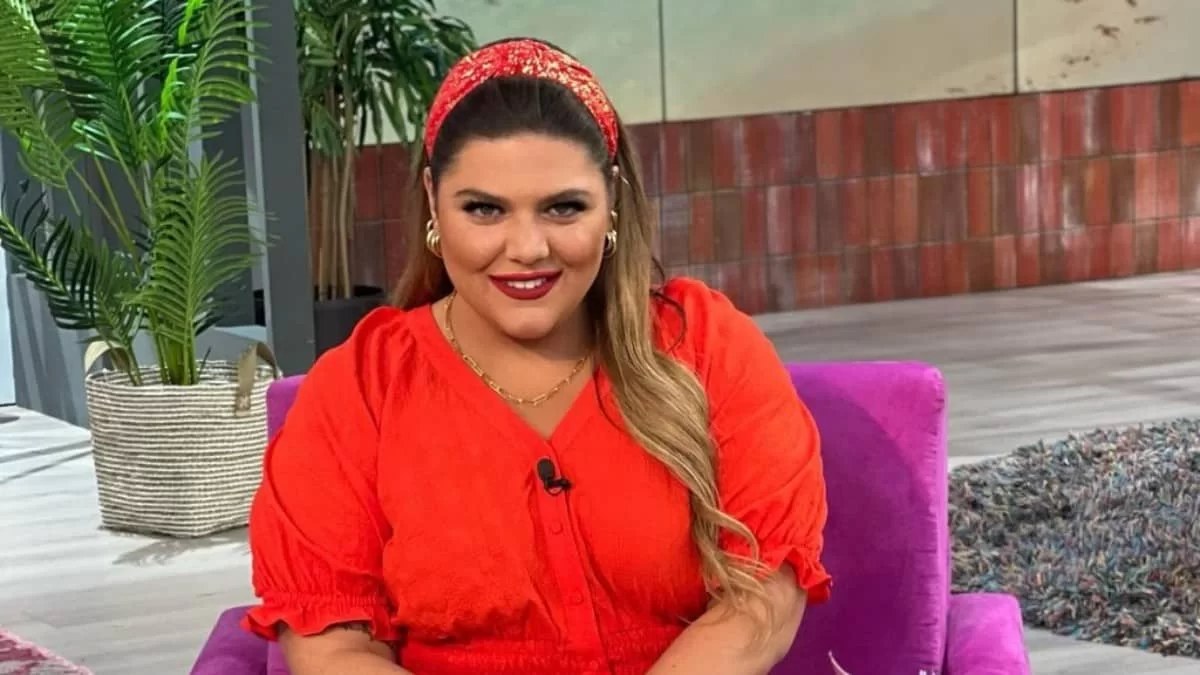 Η Δανάη Μπάρκα το τόλμησε - Άκρως εξωτική η αλλαγή στην εμφάνιση της παρουσιάστριας