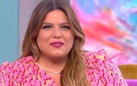 «Ήταν ασύλληπτα...» - Η Δανάη Μπάρκα αποκαλύπτει τη πιο δύσκολη στιγμή στον αέρα της εκπομπής της