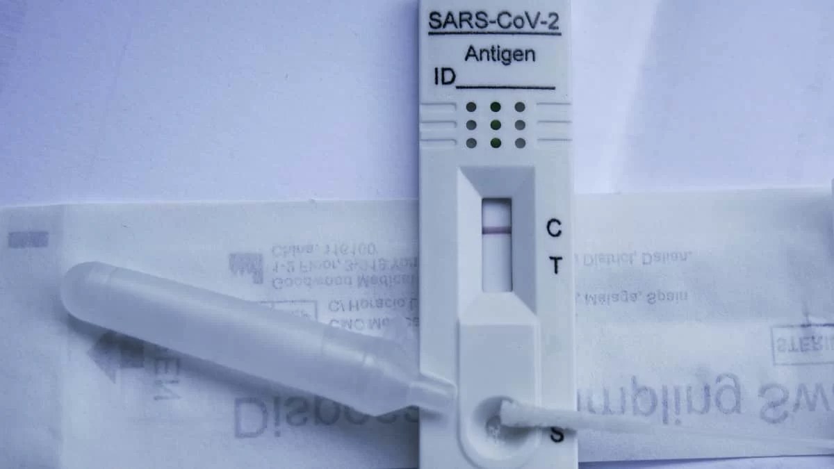 Επιστρέφει η χρήση μάσκας από τον Σεπτέμβρη - Τρία νέα μέτρα για την πανδημία