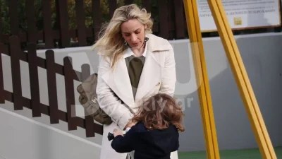 «Αχ και βαχ» - Στιγμές απόλυτης ευτυχίας για την Ελεονώρα Μελέτη δίπλα στην κόρη της