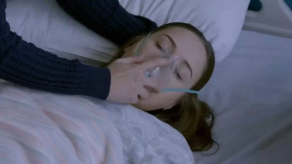 Elif: Μία επίσκεψη στο νοσοκομείο θα φέρει τα πάνω κάτω για την Μελέκ - Κάποιος τη θέλει νεκρή