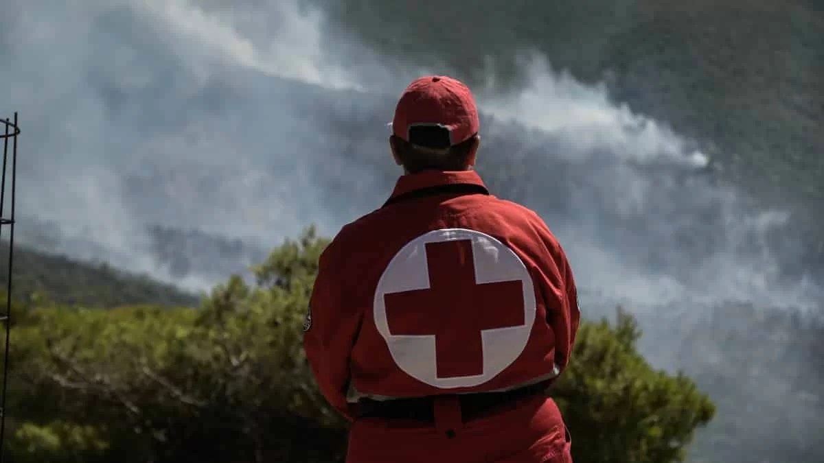 Φωτιά στα Σπάτα - Η ανακοίνωση της πυροσβεστικής