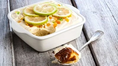 Δροσερό, εύκολο και πεντανόστιμο - Γλυκό ψυγείο με λεμόνι και γιαούρτι