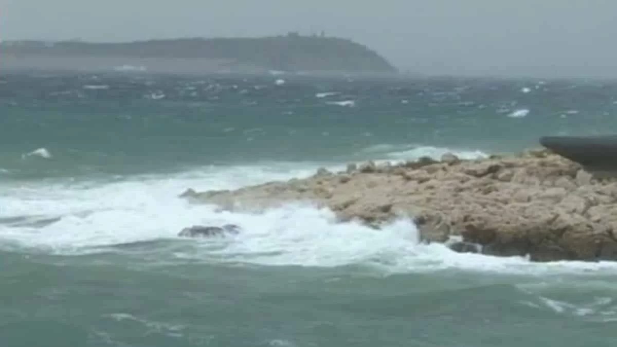 Καιρός: Είχαμε καλοκαίρι! Ξεχάστε τον καύσωνα έρχονται ισχυρές βροχές και καταιγίδες