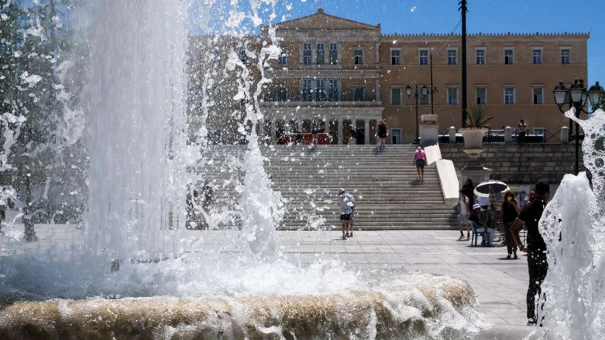 Καιρός 5/7: Καύσωνας και σήμερα! Που θα φτάσει η θερμοκρασία