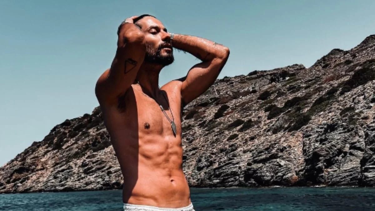 «Αυτό θα πει έρωτας...» - "Λιώνει" για πάρτη της ο Γιώργος Καράβας