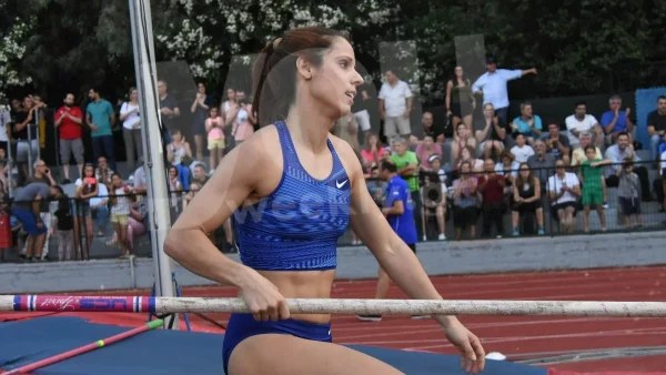 Φωτιά Πεντέλη: Έξαλλη η Κατερίνα Στεφανίδη με σχόλια που δέχτηκε - «Δεν κάηκε πολιτικοποιημένο γουρούνι»