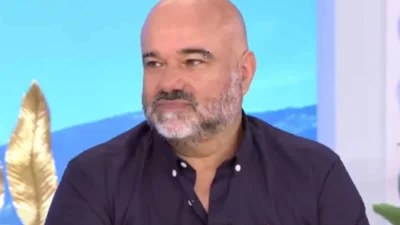 Η πρώτη εμφάνιση του Κωστόπουλου μετά τις καταγγελίες - Σε παράσταση συναδέλφων του από το Σασμό