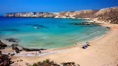 Το γνωρίζουν ελάχιστοι παρόλο που είναι πολύ οικονομικό - Το ελληνικό νησί που έχει 36 παραλίες
