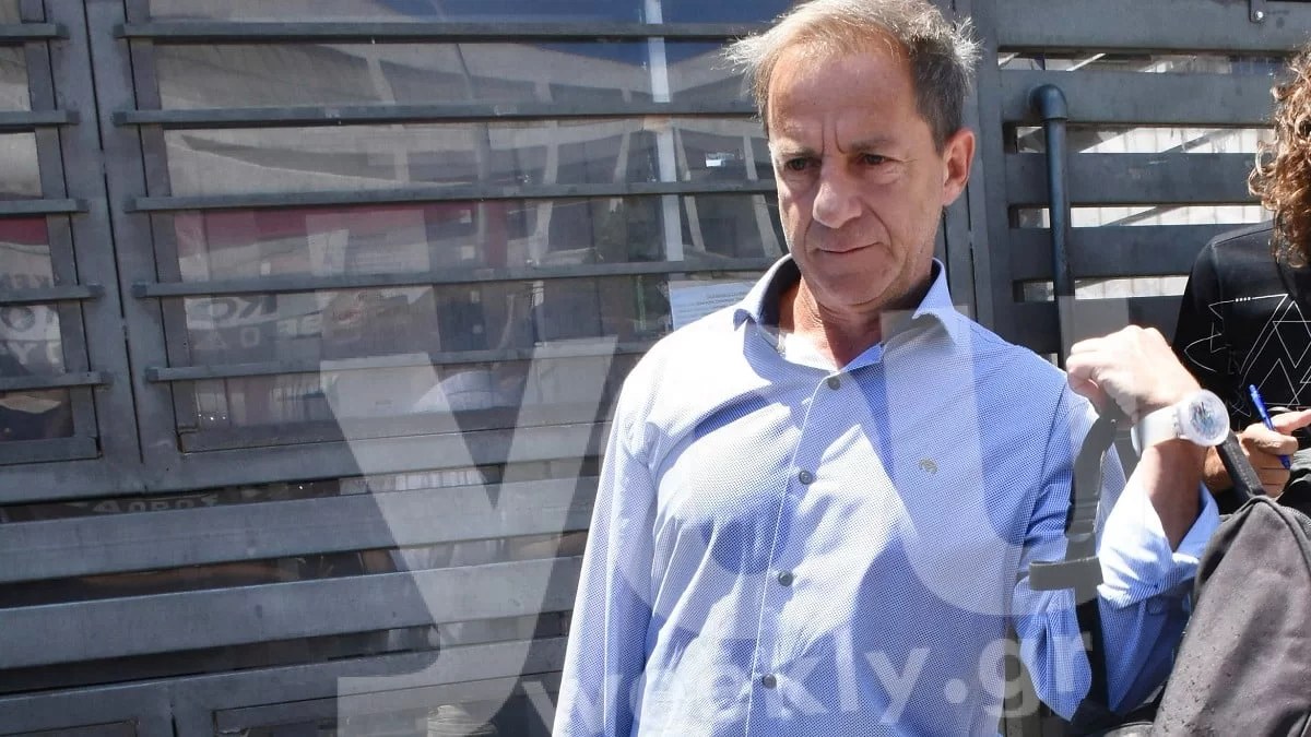 Ρουβίκωνας: Επίθεση στο σπίτι του Δημήτρη Λιγνάδη μετά την αποφυλάκισή του