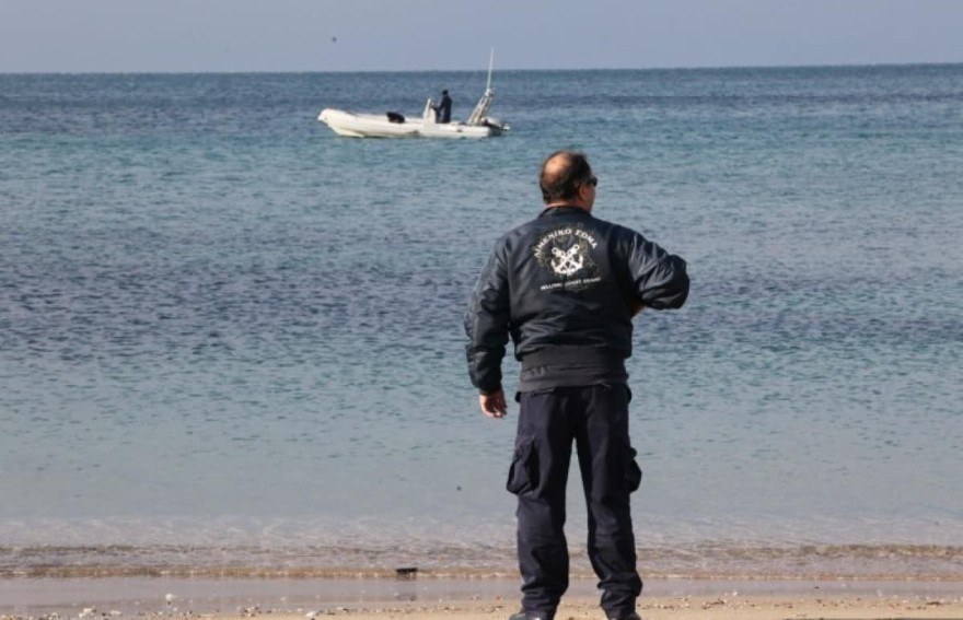 Πτώμα βρέθηκε από το λιμενικό σε παραλία του Ρεθύμνου