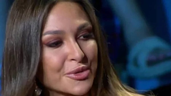 Survivor 5 - ημιτελικός: «Ξεπουπουλιασμένο καναρίνι σε κουβά με υαλουρονικό» - Το Twitter "ξεφτίλισε" την Ναυσικά