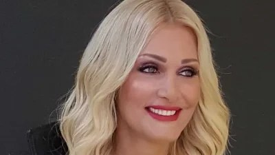 ''Με ακολουθούσε και με ακολουθεί πάντα'': Η Νατάσσα Θεοδωρίδου μιλάει με αφοπλιστική ειλικρίνεια για τις πλαστικές