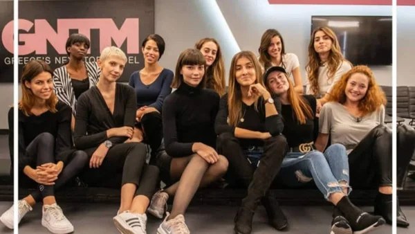 Στροφή στην καριέρα πρώην παίκτριας του GNTM - Άφησε τις πασαρέλες και έγινε αεροσυνοδός