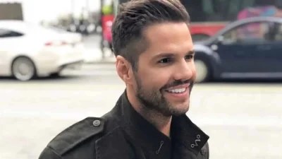 ''Παρέλαση'' αστέρων στην Πάρο - Ο Γιώργος Τσαλίκης συνάντησε κορυφαίο αθλητή και δεν σταμάτησε να φωτογραφίζεται