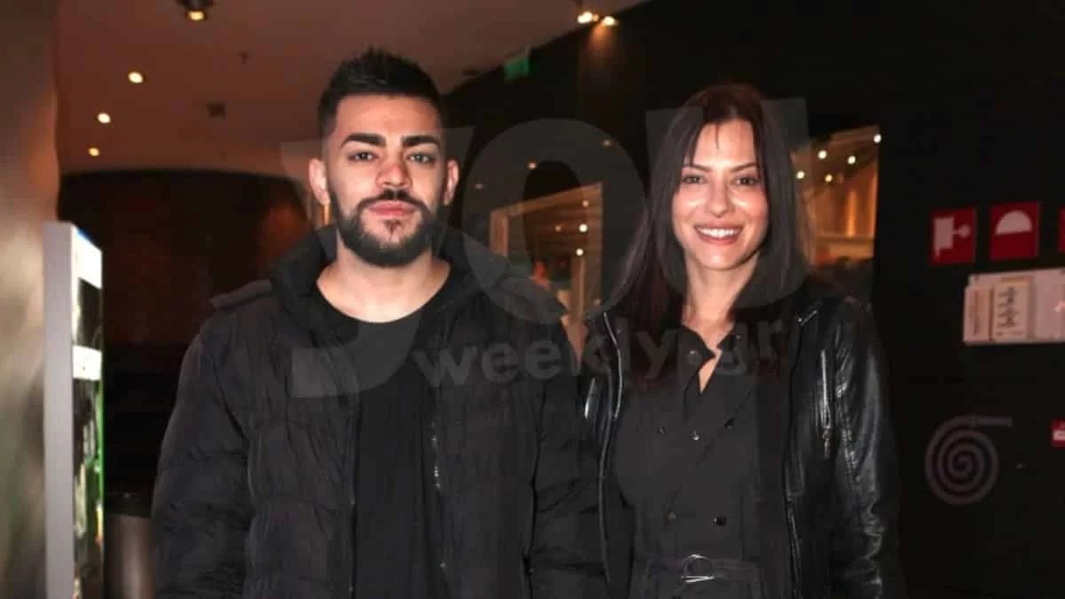 Με ροζ μπικίνι πάνω σε σκάφος - Η Λάουρα Νάργες με την κοιλίτσα φουσκωμένη στο Λαγονήσι
