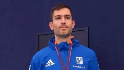 Αποθέωση για τον Μίλτο Τεντόγλου στην απονομή του χρυσού μεταλλίου - Ασταμάτητοι πανηγυρισμοί και συγκίνηση